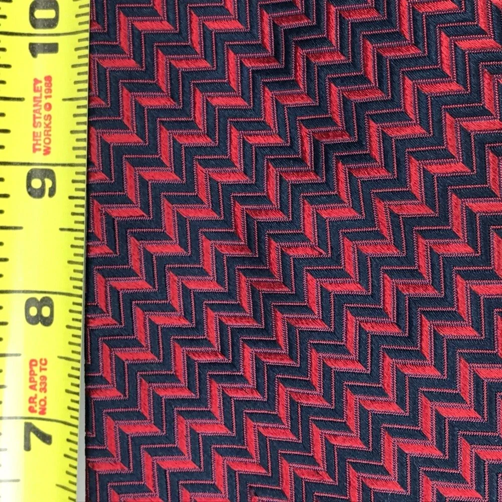 READ - Jhane Barnes Tie Men's Red Navy Blue Zig Zag Print Geometric Fine Necktie